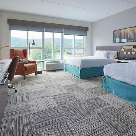 Hilton Garden Inn Corning Downtown Экстерьер фото