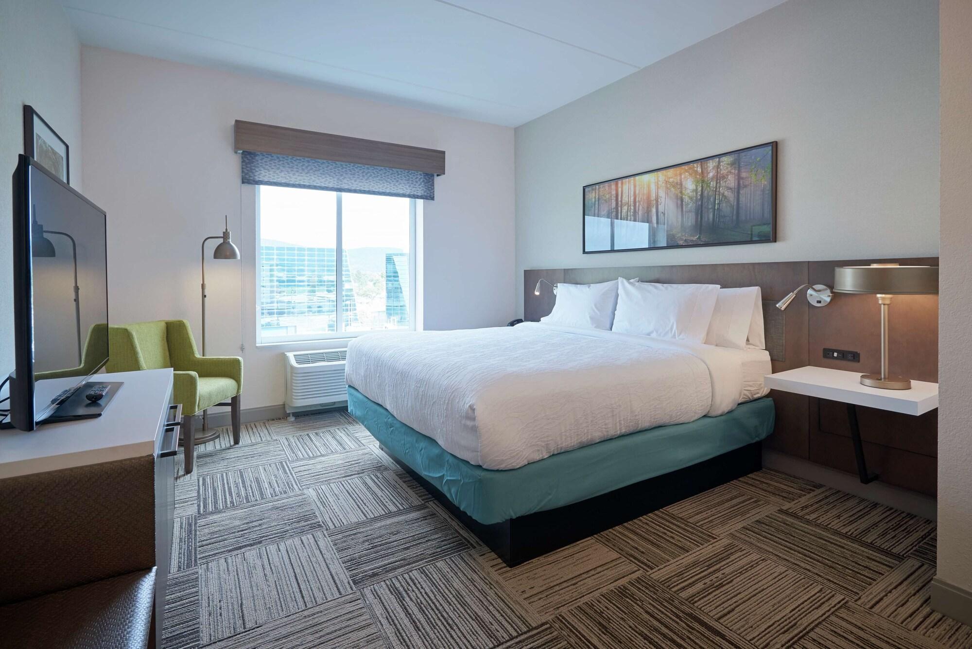 Hilton Garden Inn Corning Downtown Экстерьер фото