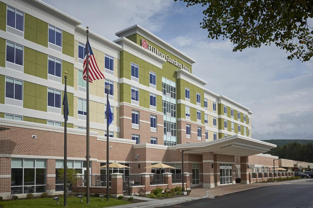 Hilton Garden Inn Corning Downtown Экстерьер фото